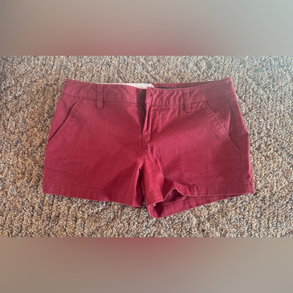 Volcom Red Chino Shorts - Like new - Size 25